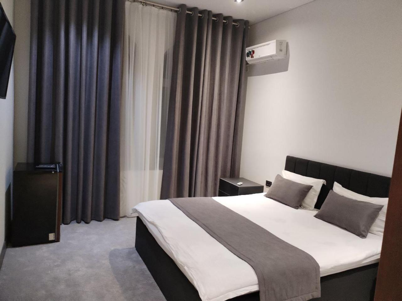 Guest House "Rohat Lux" سمرقند المظهر الخارجي الصورة